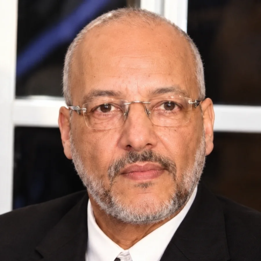 Retrato de Carlos L. Machado, da Median Studio